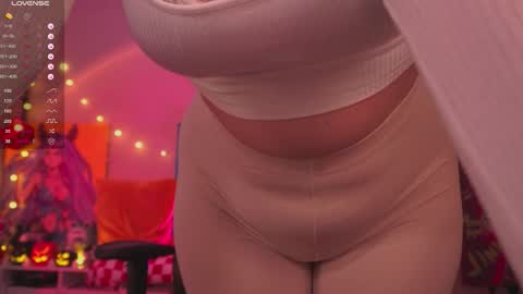 Snapshot of daien_halpert chatting on 28, 10, 2025 Cute DianaOnline mostly at 8pm-0000 am UK TimeTuesday and Wednesday off online show from 28, 10, 2025