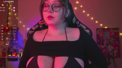 Snapshot of daien_halpert chatting on 30, 10, 2025 Cute DianaOnline mostly at 8pm-0000 am UK TimeTuesday and Wednesday off online show from 30, 10, 2025