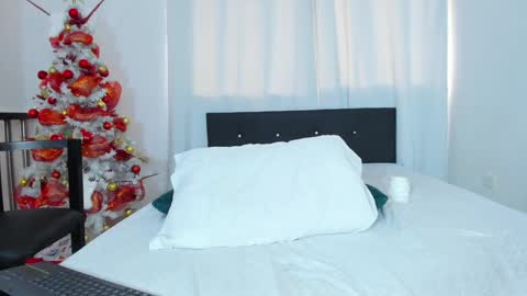 Snapshot of dailasmith chatting on 9, 12, 2024 Daila Smith  online show from 9, 12, 2024