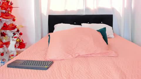 Snapshot of dailasmith chatting on 15, 12, 2024 Daila Smith  online show from 15, 12, 2024