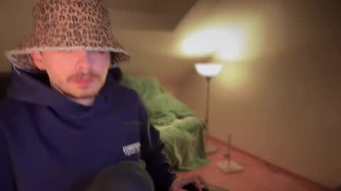 Snapshot of daimon_hall chatting on 12, 3, 2025 Daimon online show from 12, 3, 2025