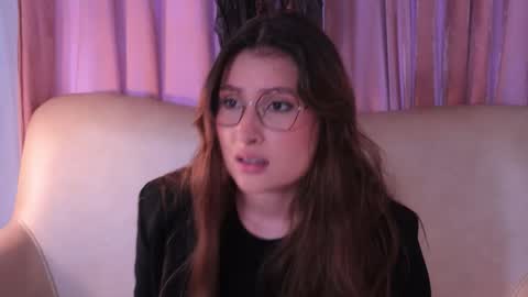 Lauren            online show from 22, 10, 2025