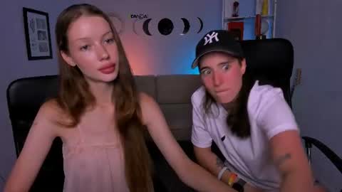 Snapshot of daisy_baby_ chatting on 19, 7, 2026 daisy online show from 19, 7, 2026
