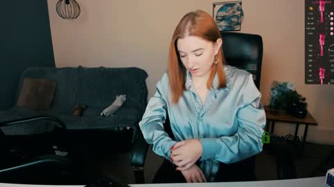 Little Di online show from 2, 12, 2024