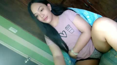 Snapshot of daisylira chatting on 22, 10, 2025 LILY christmas wish breast implant online show from 22, 10, 2025