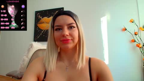 Daisyy online show from 8, 3, 2026