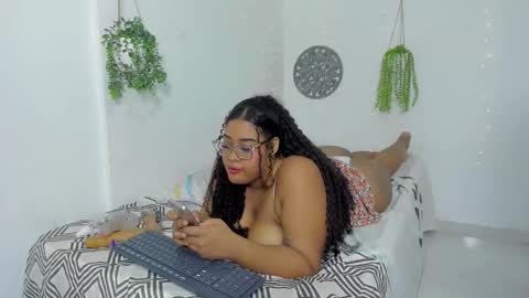 dakota__luxx online show from 5, 11, 2025
