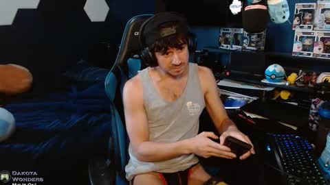 Snapshot of dakota_wndrs chatting on 2, 3, 2026 Dakota Wonders online show from 2, 3, 2026