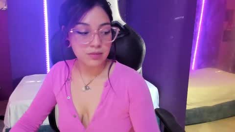 Dakota Simon online show from 5, 2, 2025