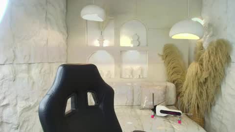 Dakotha  online show from 16, 4, 2026