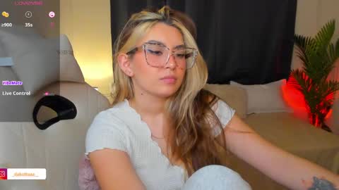 Snapshot of dakottaa__ chatting on 4, 6, 2026 dakottaa__ online show from 4, 6, 2026