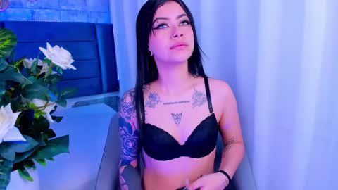 Snapshot of dakottahill chatting on 17, 1, 2025   online show from 17, 1, 2025