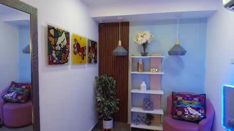 Dalila  online show from 8, 11, 2025