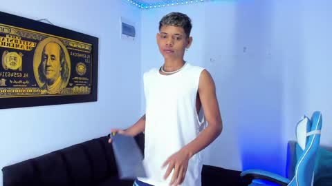 Snapshot of damar_felipe chatting on 8, 1, 2025 damar_felipe online show from 8, 1, 2025
