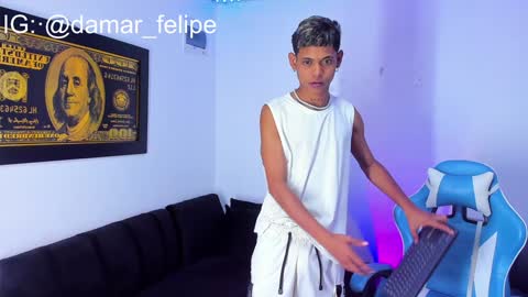 Snapshot of damar_felipe chatting on 12, 1, 2025 damar_felipe online show from 12, 1, 2025