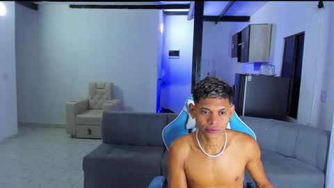Snapshot of damar_felipe chatting on 3, 2, 2025 damar_felipe online show from 3, 2, 2025
