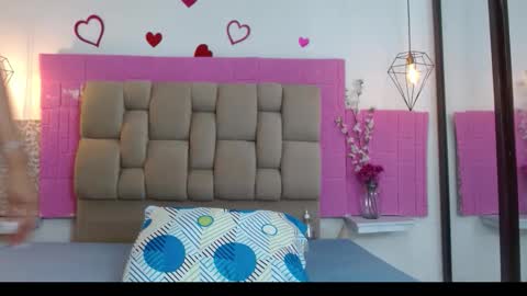 Snapshot of damaryleon chatting on 12, 1, 2026 damaryleon online show from 12, 1, 2026