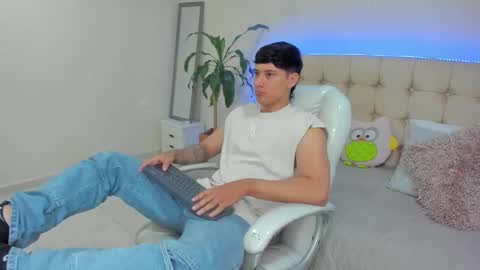 DAMIAN online show from 10, 1, 2025