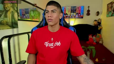 Snapshot of damian_latinxxx chatting on 30, 4, 2026 Damian online show from 30, 4, 2026