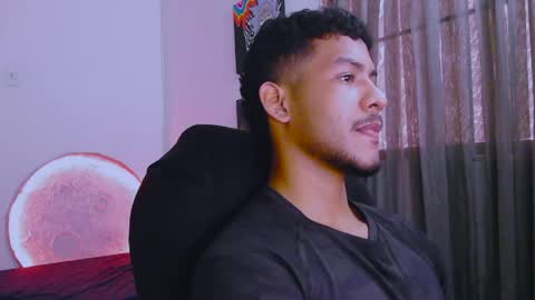 instagram damiannreed. online show from 31, 3, 2026