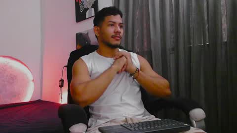 instagram damiannreed. online show from 1, 4, 2026