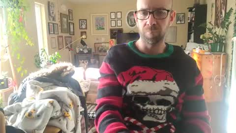 damien_mace online show from 25, 12, 2024