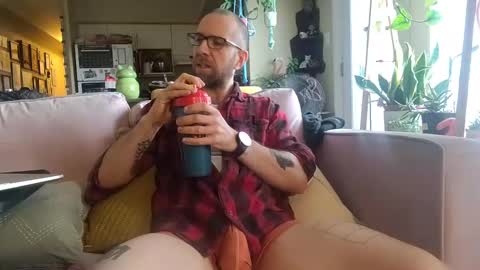 damien_mace online show from 23, 2, 2025