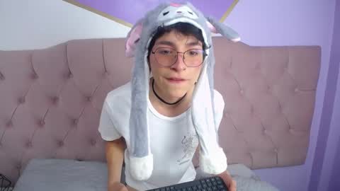 Damiian21  online show from 24, 2, 2025