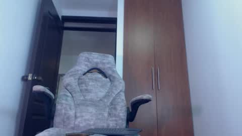 Snapshot of dammuscle chatting on 1, 5, 2026 dammuscle online show from 1, 5, 2026