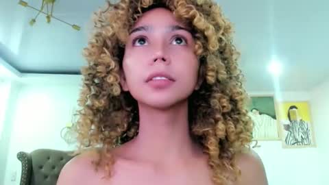 Snapshot of damnperfectxx chatting on 10, 9, 2025 damnperfectxx online show from 10, 9, 2025