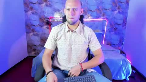 Snapshot of damon_baker0 chatting on 16, 6, 2026 Damon bakert online show from 16, 6, 2026