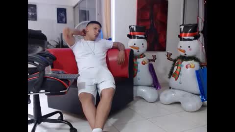 damyan_2003 online show from 24, 12, 2024