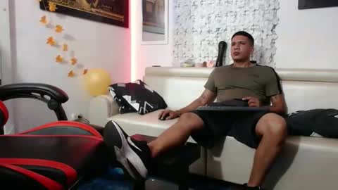 damyan_2003 online show from 21, 1, 2025