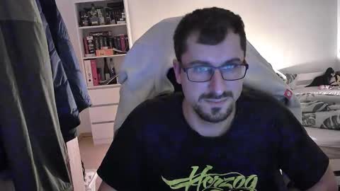 King Dan online show from 10, 12, 2024