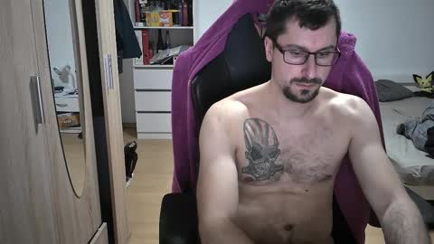 King Dan online show from 10, 3, 2025