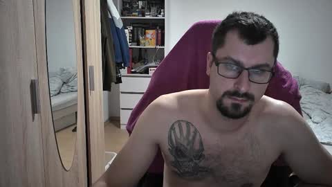 King Dan online show from 27, 10, 2025