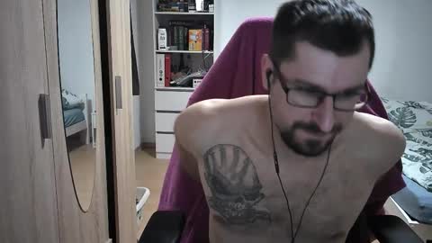 King Dan online show from 1, 11, 2025