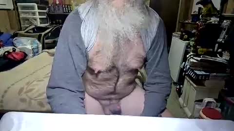 Snapshot of danagm chatting on 22, 12, 2025 Dana online show from 22, 12, 2025