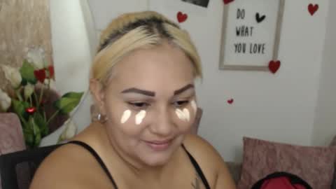 Snapshot of danalaleska chatting on 20, 11, 2025 danalaleska online show from 20, 11, 2025