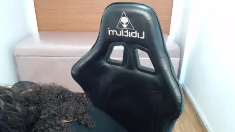 Snapshot of danatella_a chatting on 5, 11, 2025 Danatella online show from 5, 11, 2025