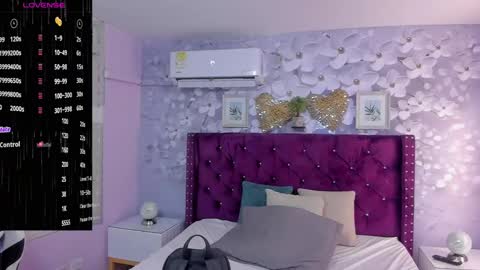 Daniela online show from 23, 2, 2025