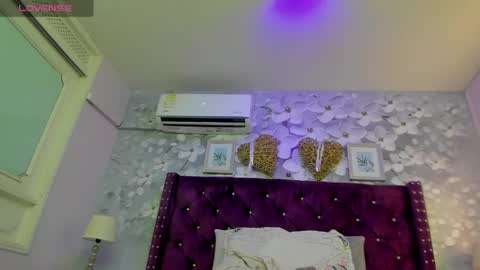 Daniela online show from 7, 4, 2026