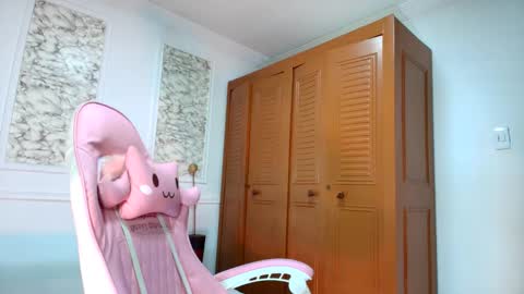 Danella Houston online show from 5, 11, 2025