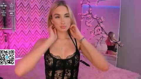 Bella online show from 6, 11, 2025