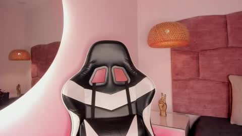   online show from 6, 2, 2026