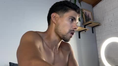 Snapshot of daniel0910s chatting on 24, 12, 2024 Daniel online show from 24, 12, 2024