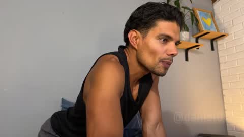 Snapshot of daniel0910s chatting on 3, 2, 2025 Daniel online show from 3, 2, 2025