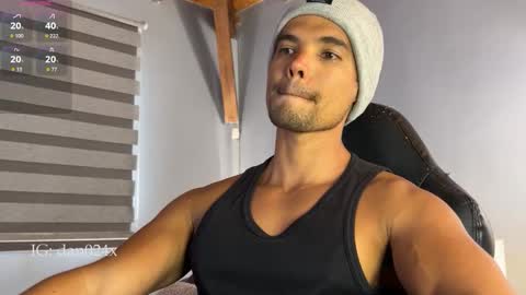 Snapshot of daniel0910s chatting on 14, 11, 2025 Daniel online show from 14, 11, 2025