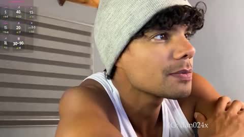 Snapshot of daniel0910s chatting on 28, 11, 2025 Daniel online show from 28, 11, 2025