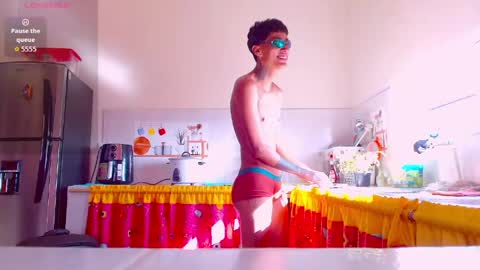 Snapshot of daniel_deluxx chatting on 15, 5, 2026 daniel_deluxx online show from 15, 5, 2026